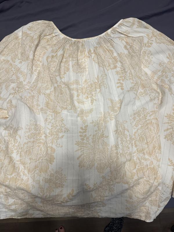 Customer carousel item 4.