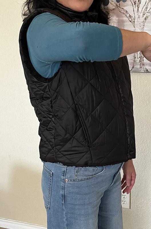 Plenty of room around the armhole for ease of movement.