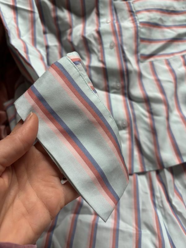 Customer carousel item 6.