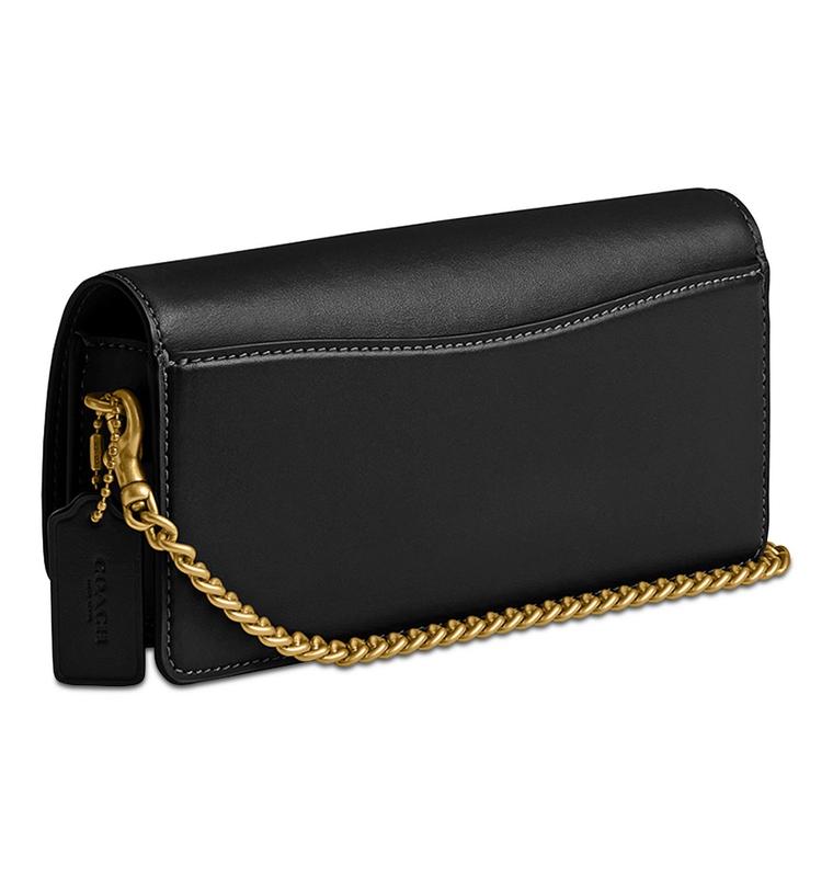 “High-quality leather chain, very elegant and durable.”	“Stylish and well-made chain, perfect for everyday use.”