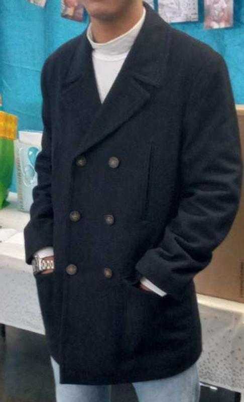 Size 38R, 6'2, 165lbs.