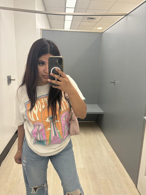 New super low straight Levi’s jeans!