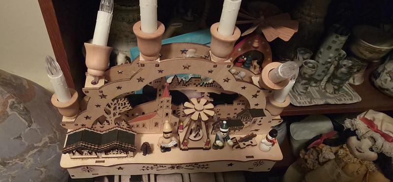 The 2  candles need to be glued