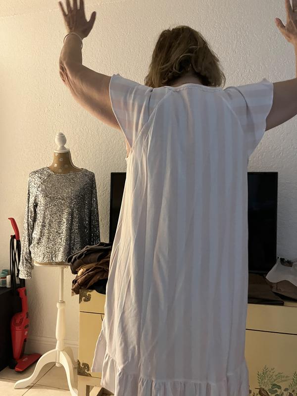 Customer carousel item 9.