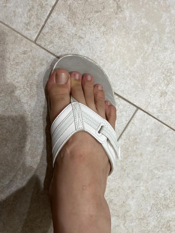 三彩　Clarks Cloudsteppers サンダル グレージュ 三彩 Clarks Cloudsteppers サンダル グレージュ 楽天市場