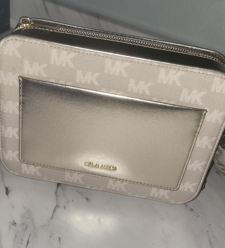 Customer carousel item 4.