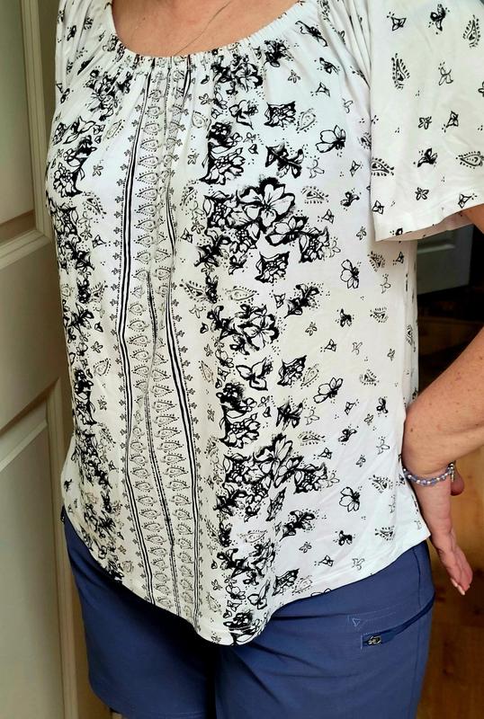売れ筋商品|||スタイルアンドコー カットソー トップス レディース Petite Floral-Print Top, Exclusively at Macy's Bright White Combo Style & Co Petite Floral-Print Top, Exclusively at Macy's