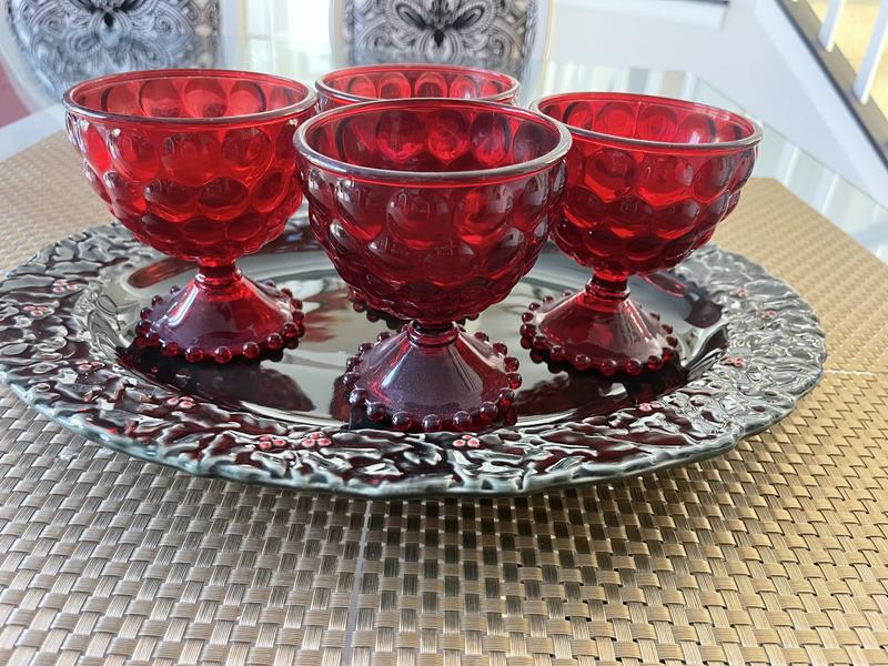 What a beautiful desert presentation.