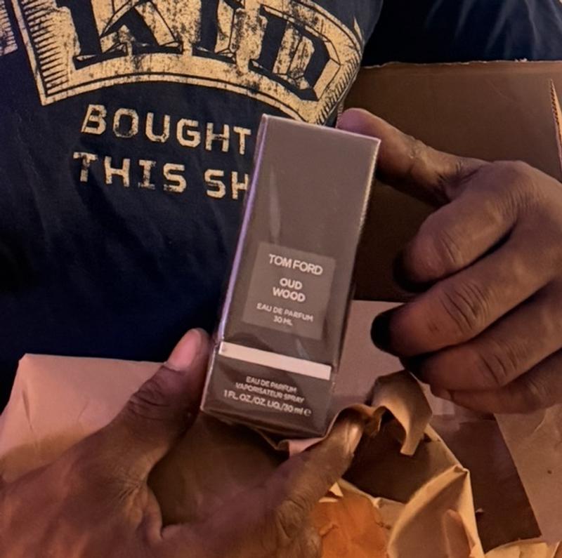Tom Ford Oud Wood All Over Body Spray, 4-oz. - Macy's