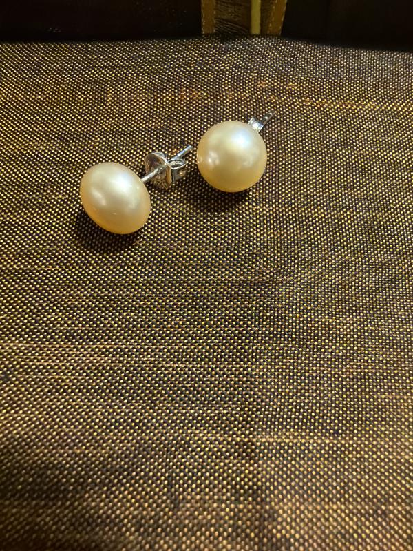 Cultured Freshwater Button Pearl (8-9mm) Stud Earrings