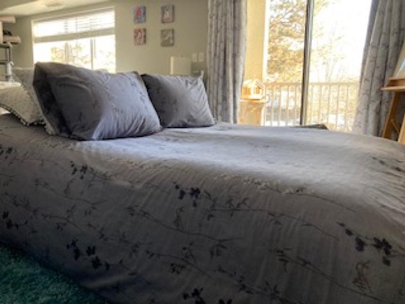 Calvin Klein Wildflower King Duvet