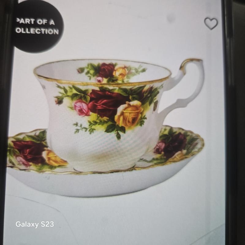 Royal Albert teacup and Saucer