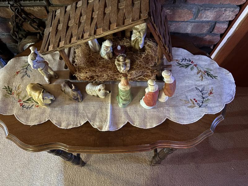 Christmas table scarf