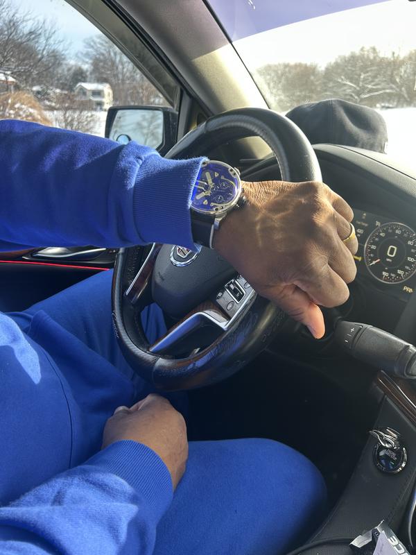 It changes colors almost according to what he wears it’s so cool!