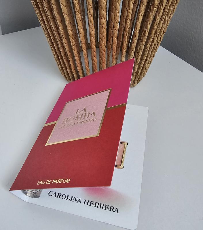 Customer carousel item 12.