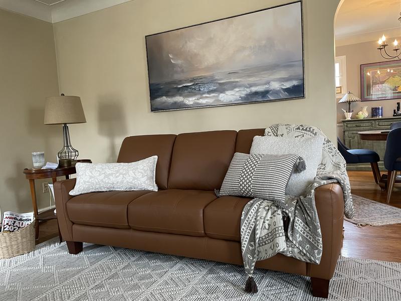 Customer carousel item 1.