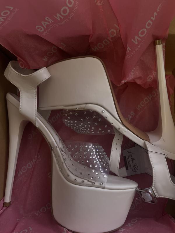 Photo from veecakes