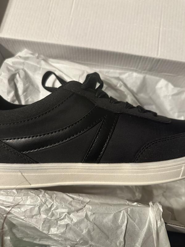 Design along side of shoe