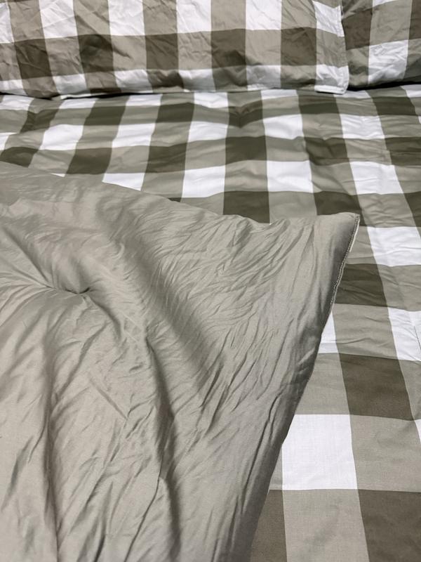 Customer carousel item 3.