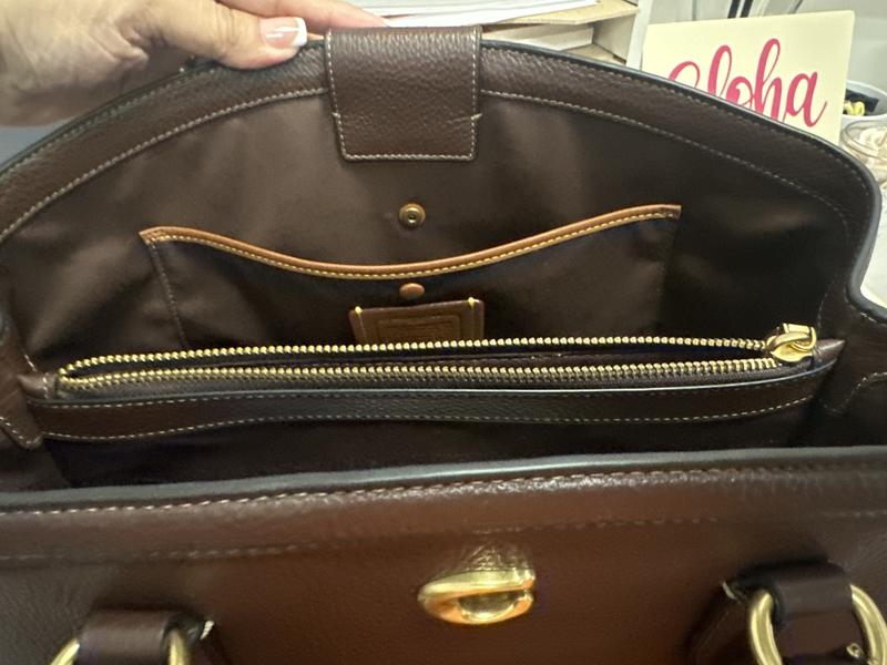 Customer carousel item 3.
