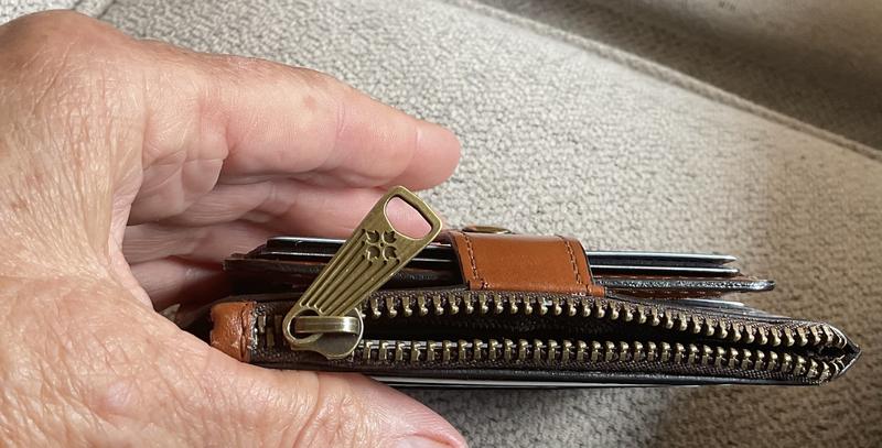 Customer carousel item 4.