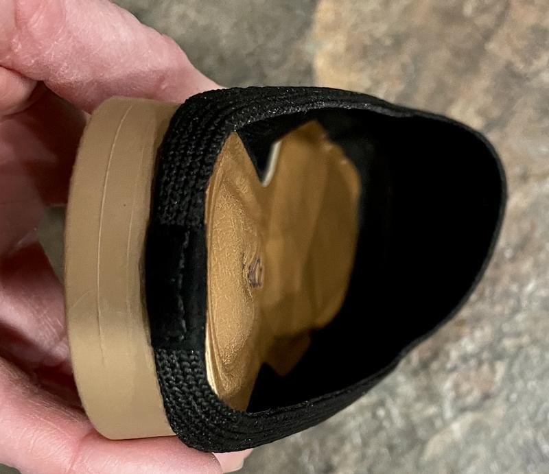 No internal structure or support.