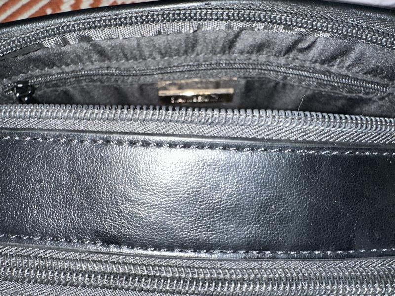 Customer carousel item 11.