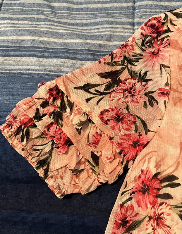 Pretty Sleeves, Matronly Print