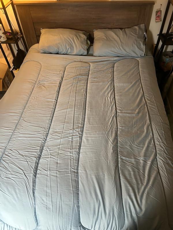 Customer carousel item 15.