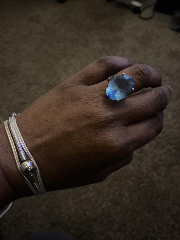 I’m a December Baby with awesome taste!!! I love this ring! That 100
