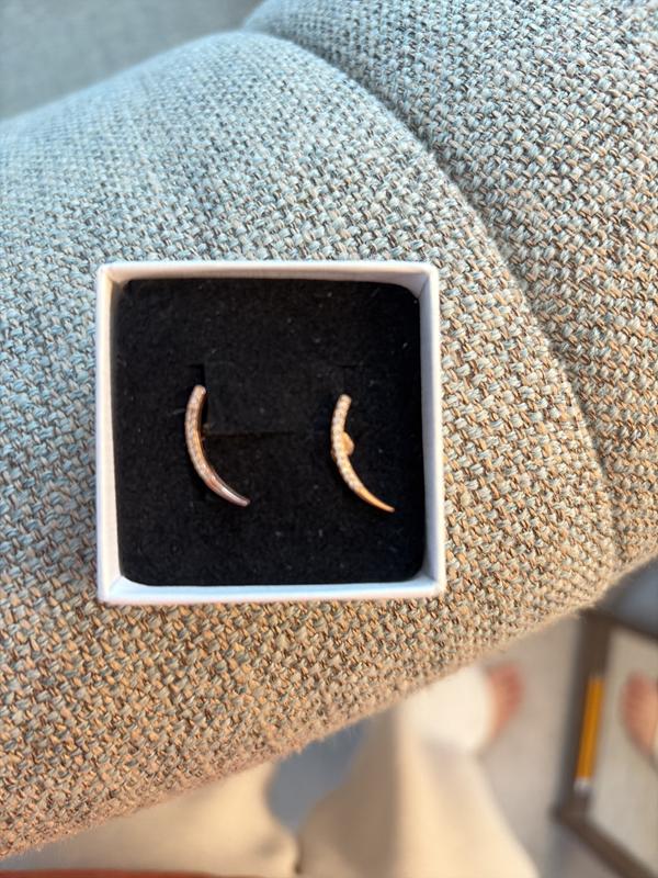 Customer carousel item 1.