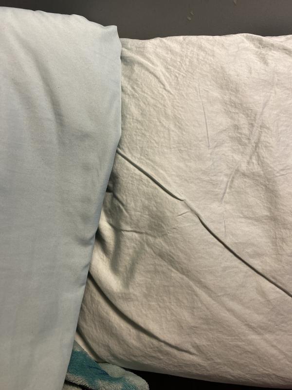 Right side is the pillowcase