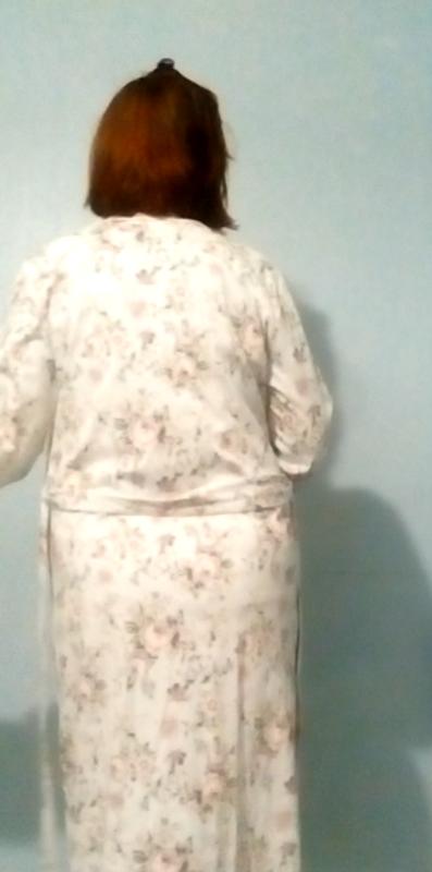 The robe is size M/L, Color:Vintage Floral Blue