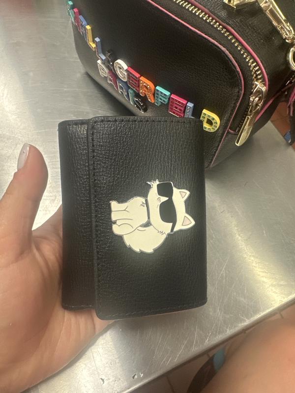 Customer carousel item 1.