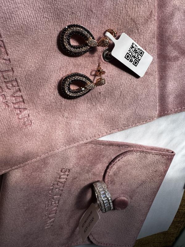 Customer carousel item 1.