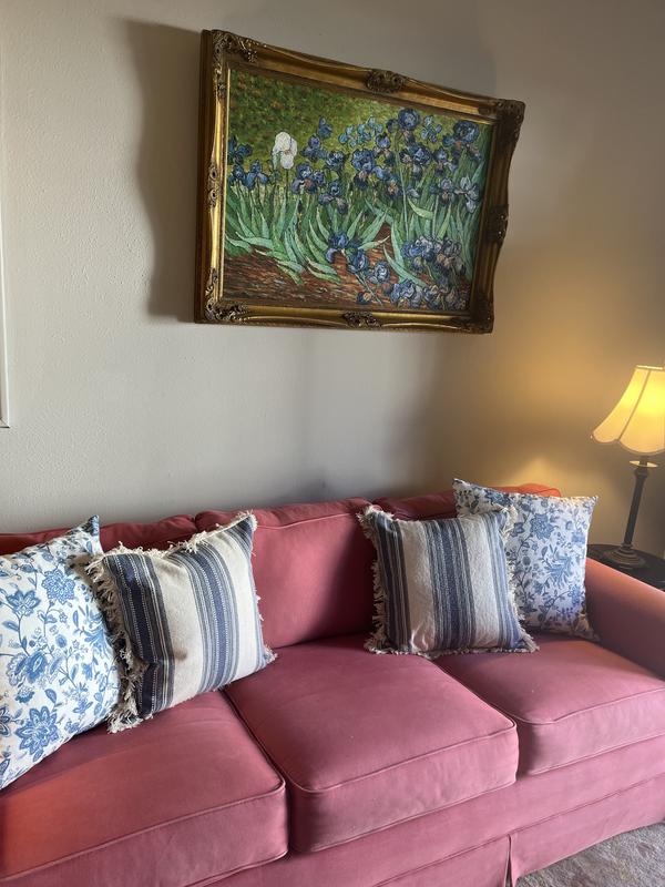 Customer carousel item 1.