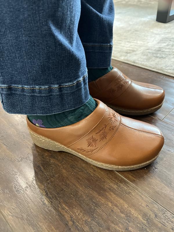 Customer carousel item 1.