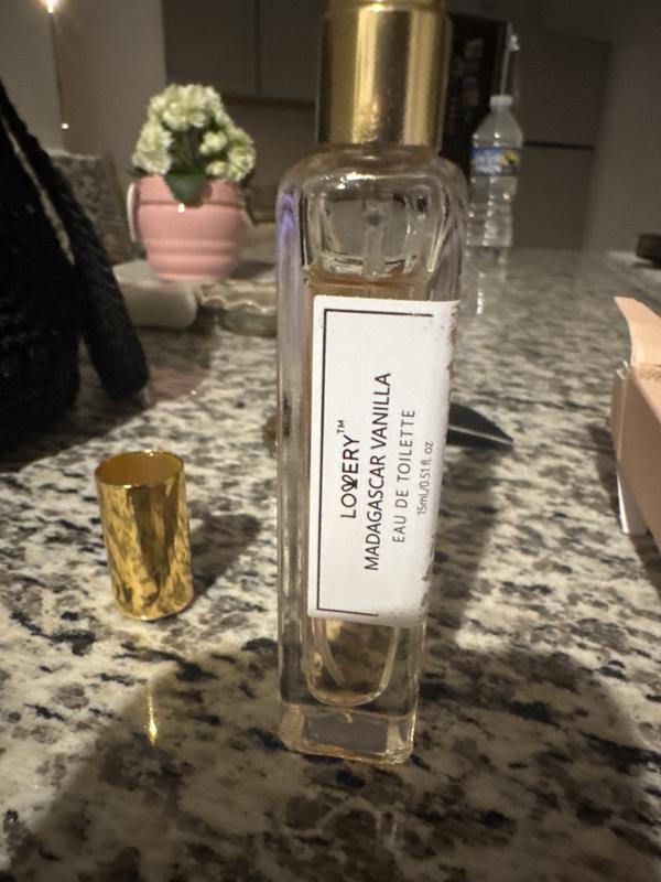 Customer carousel item 3.