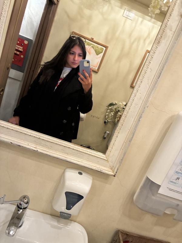 Customer carousel item 4.