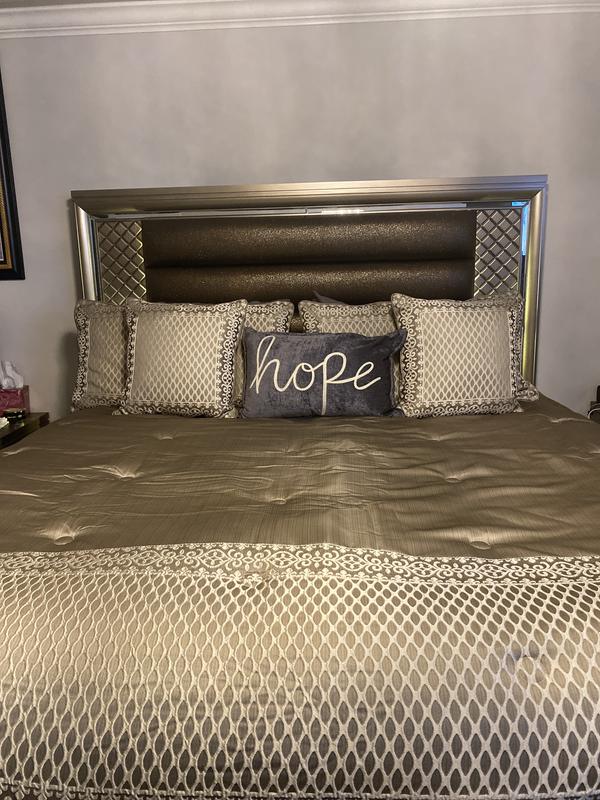 Photo from Queen328