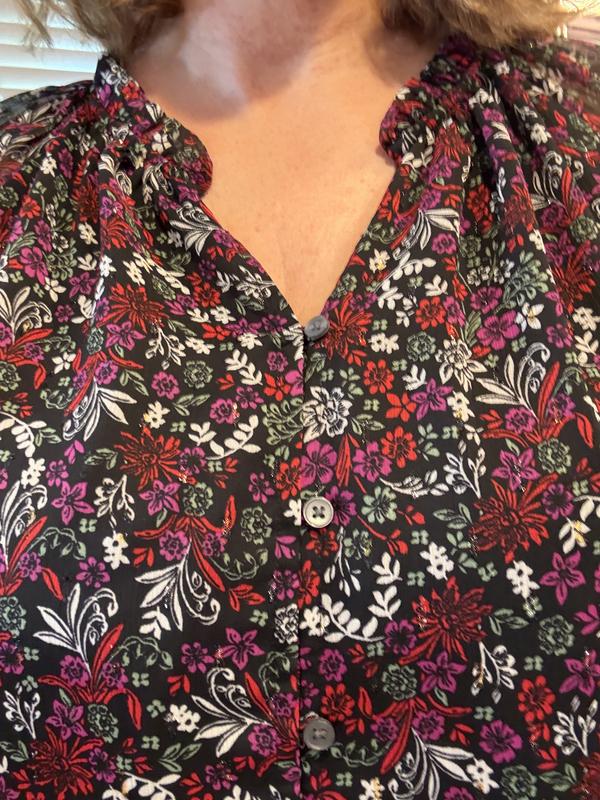 Neckline not too low