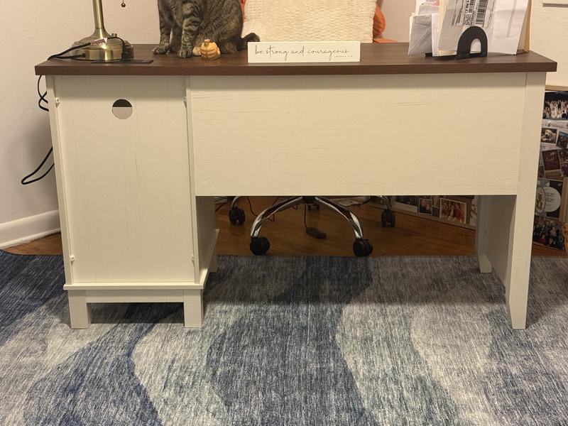 Customer carousel item 1.