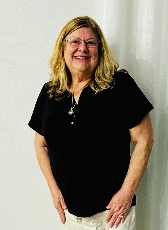 Loving this open neckline!