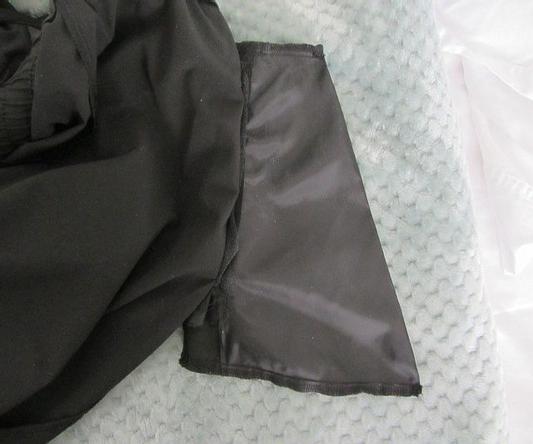 inside shot of large side pocket (there are 2) to show how roomy they are