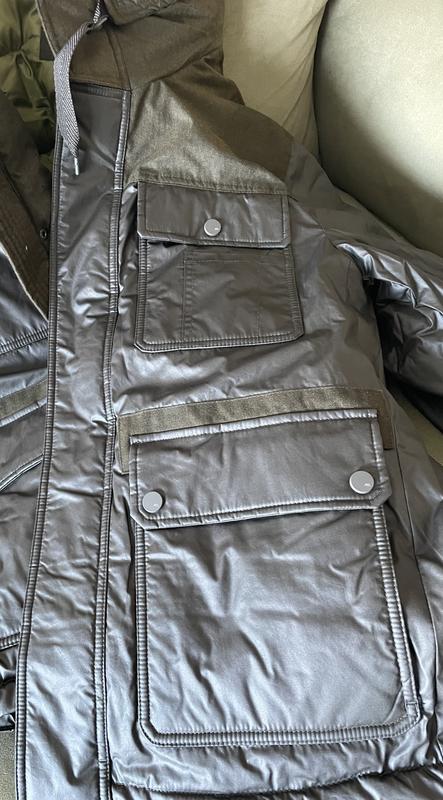 Useful outer pockets