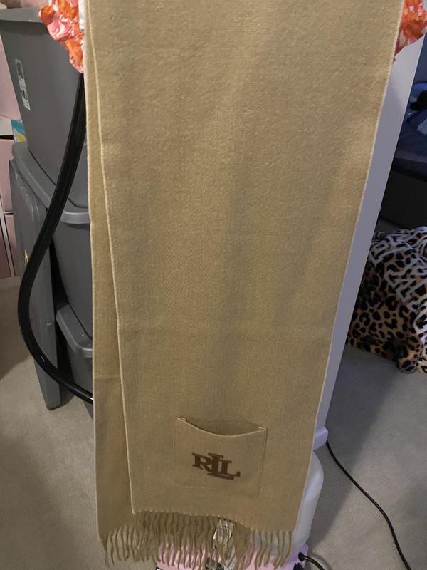 When unfolded and hanging