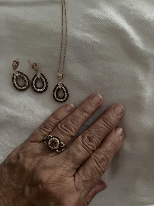 Looking forward to accessorizing my dress with these pieces