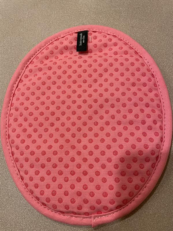 front and back view of one pot holder