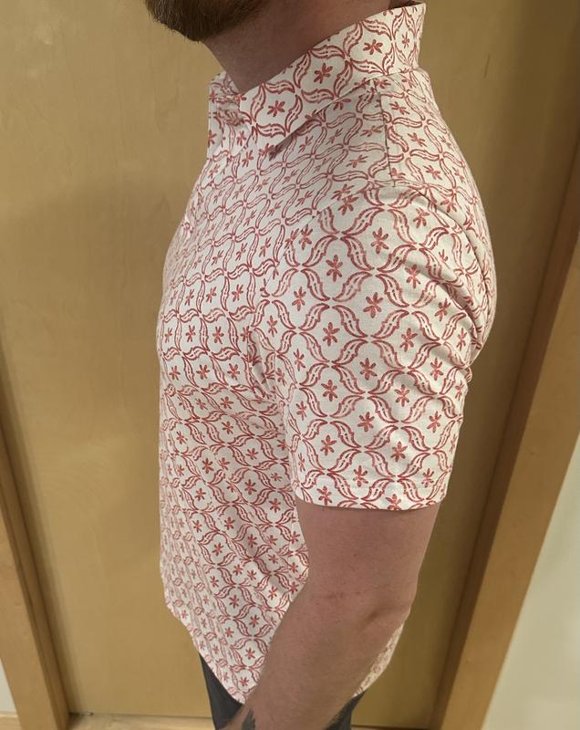 Provides a slimming look without clinging.