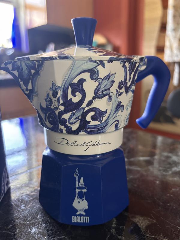 Customer carousel item 1.